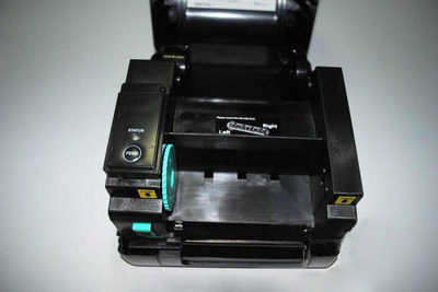從珠寶標簽到賦碼大師——TSC 300E打印機為何成智慧制造新標配？